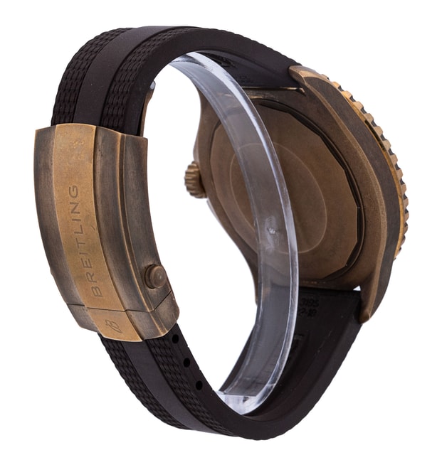 Breitling SuperOcean Automatic 44 N17376 Image 3